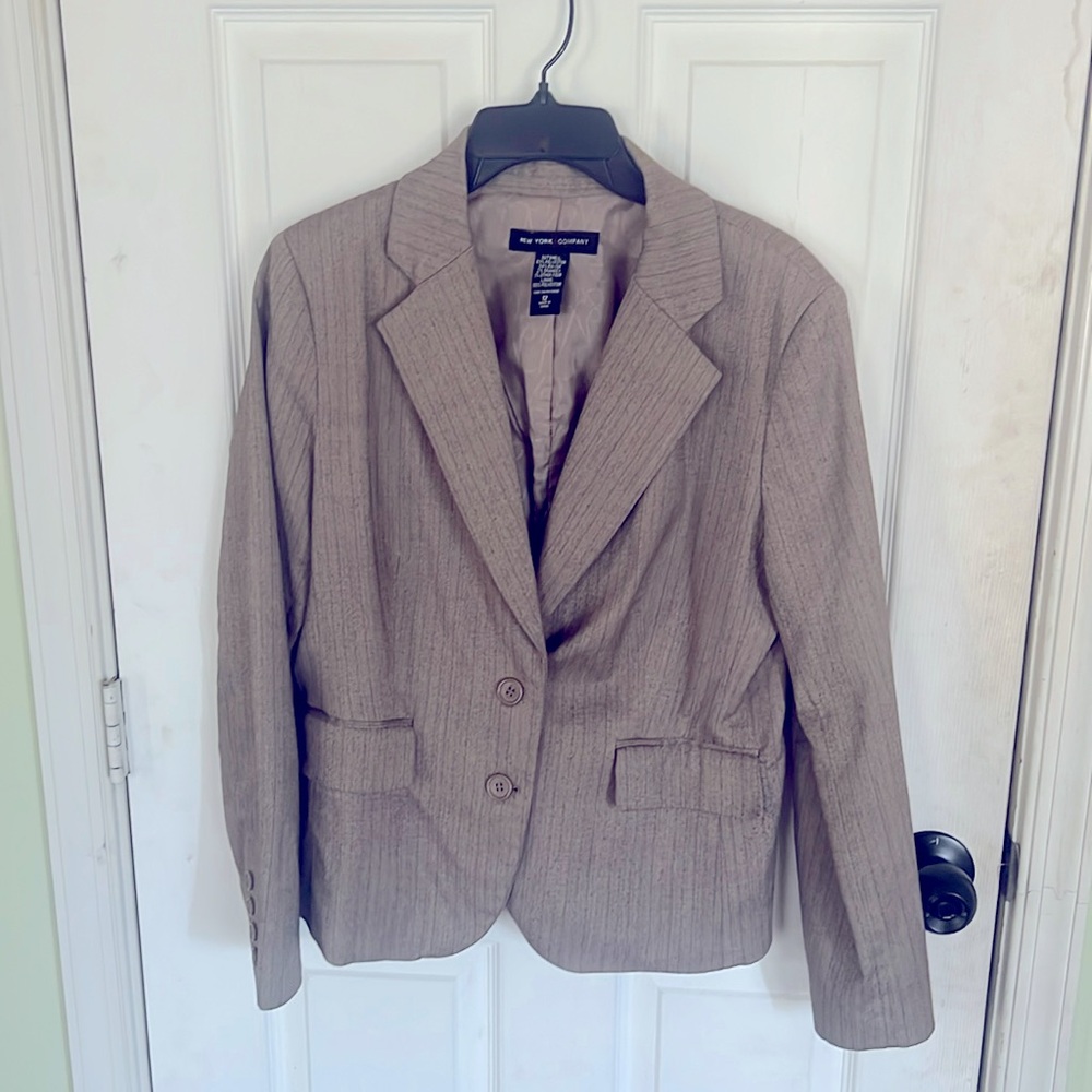 New York and Company tan/tweed patterned suit.